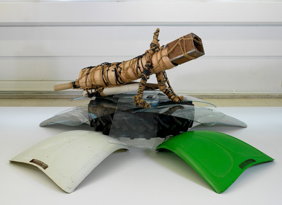 1981_1990\1986.0409.jpg; 1986.0409; ;